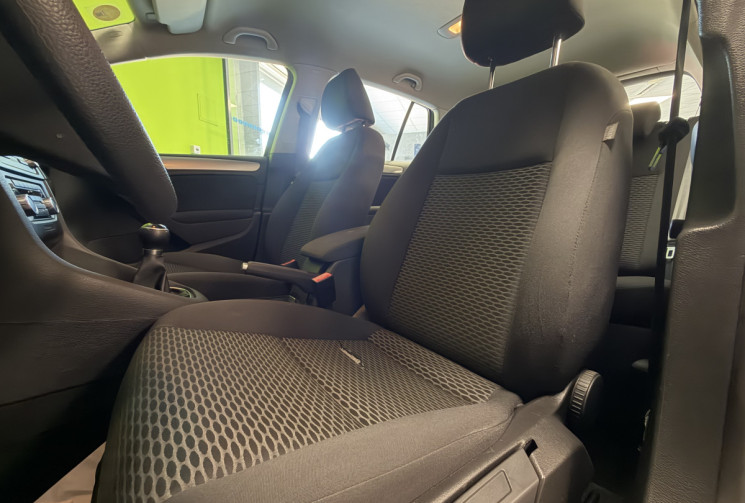 Volkswagen Golf 1.6 TDI 105 CH 