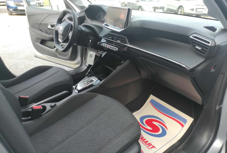 Peugeot 208 style hybrid 100 ch e-dcs6 1200 kms état neuf !