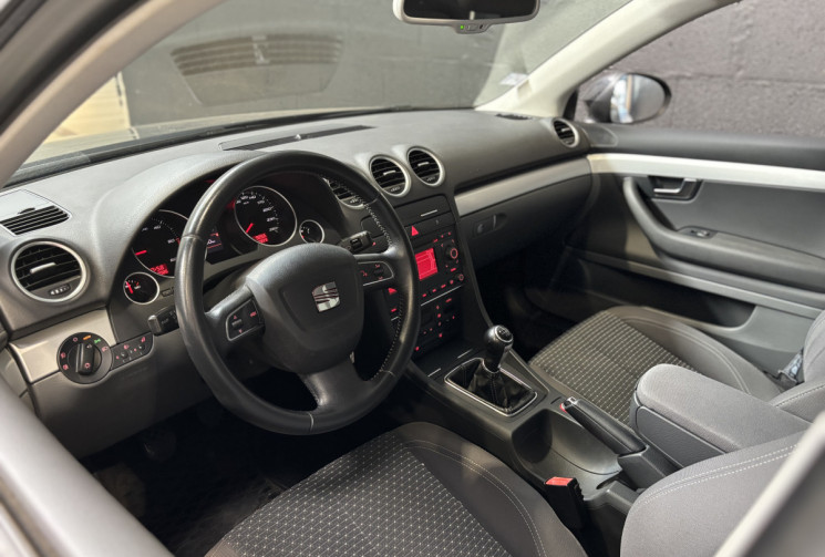 SEAT EXEO ST 2.0 TDI 143 ch FAP Reference / Distribution 2026 / Attelage