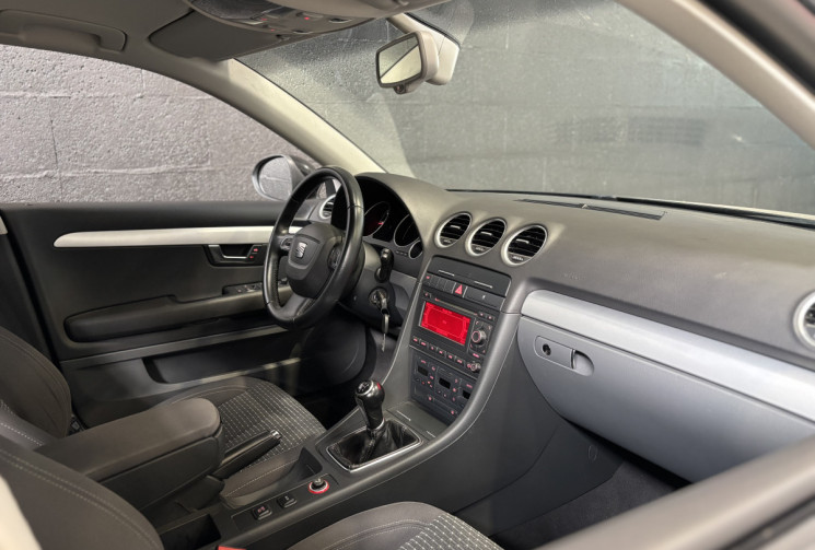 SEAT EXEO ST 2.0 TDI 143 ch FAP Reference / Distribution 2026 / Attelage
