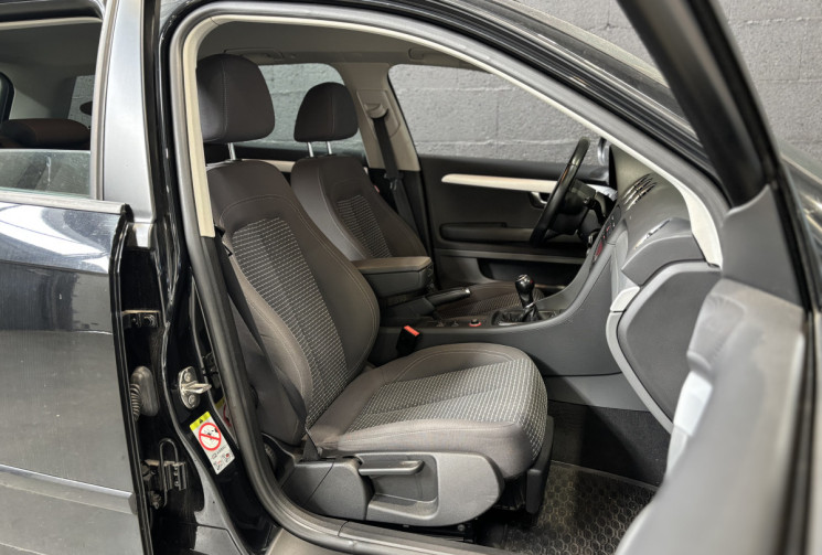 SEAT EXEO ST 2.0 TDI 143 ch FAP Reference / Distribution 2026 / Attelage