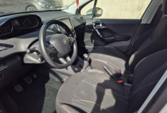 Peugeot 208 1.4 HDI 68 Active Kit distribution neuf