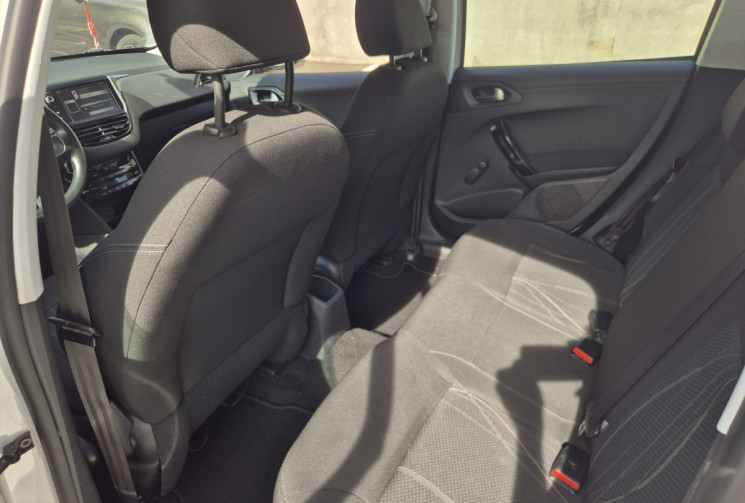Peugeot 208 1.4 HDI 68 Active Kit distribution neuf