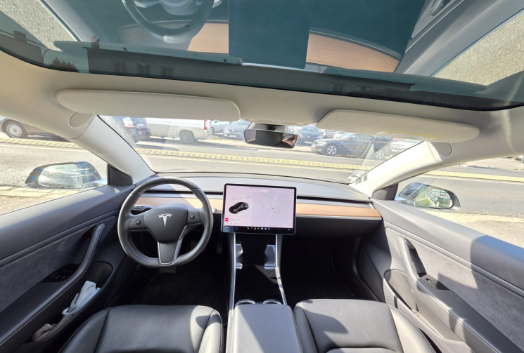 Tesla Model 3 Long-Range Dual Motor AWD 1 ERE MAIN 
