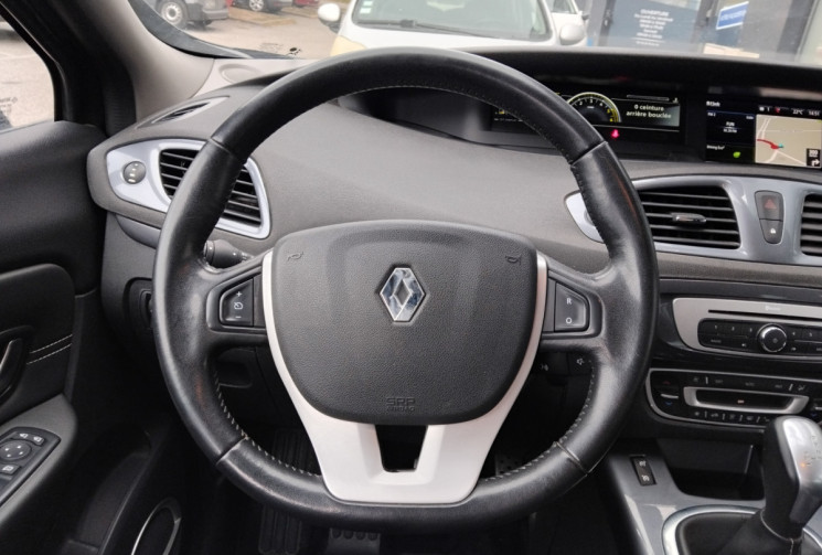 Renault Scénic  III Phase 2 1.5 dCi FAP EDC 6  110 cv xMod BOSE