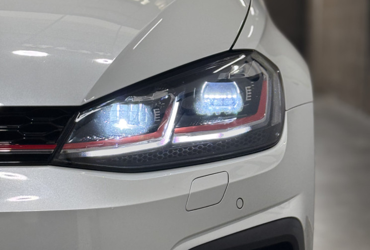 Volkswagen Golf 2.0 TSI 245 ch DSG7 GTI Performance