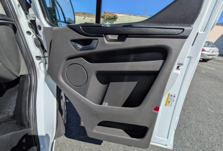 Ford CUSTOM CUSTOM  2.0 105 AMBIENTE /GARANTIE 12 MOIS   