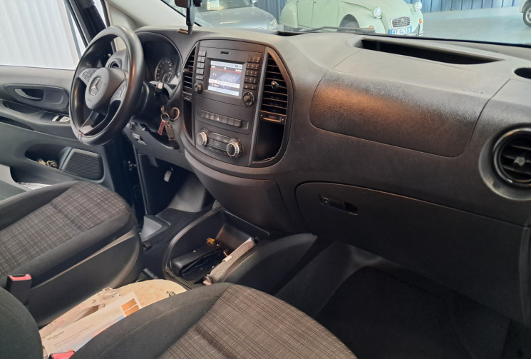 Mercedes Vito Fg 114 CDI Mixto Compact 5 places  -  suivi Mercedes - 2eme main - TVA non récupérable