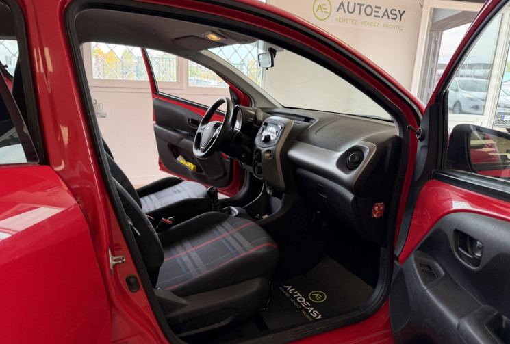 Peugeot 108 1.0 VTI 69 / 5 PORTES / MOTORISATION A CHAINE