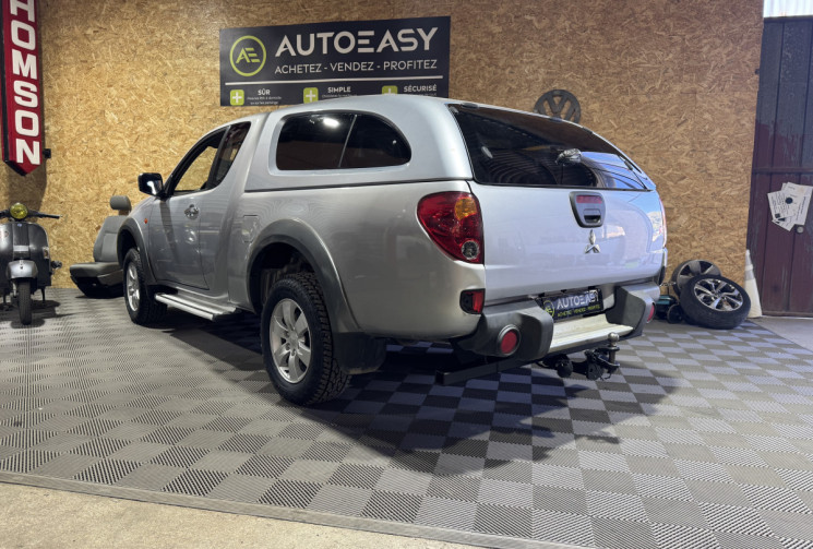Mitsubishi L200 CLUB CAB