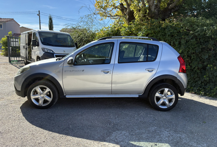 Dacia Sandero 1.6 16v 105ch Bioéthanol Stepway / ETHANOL D'ORIGINE