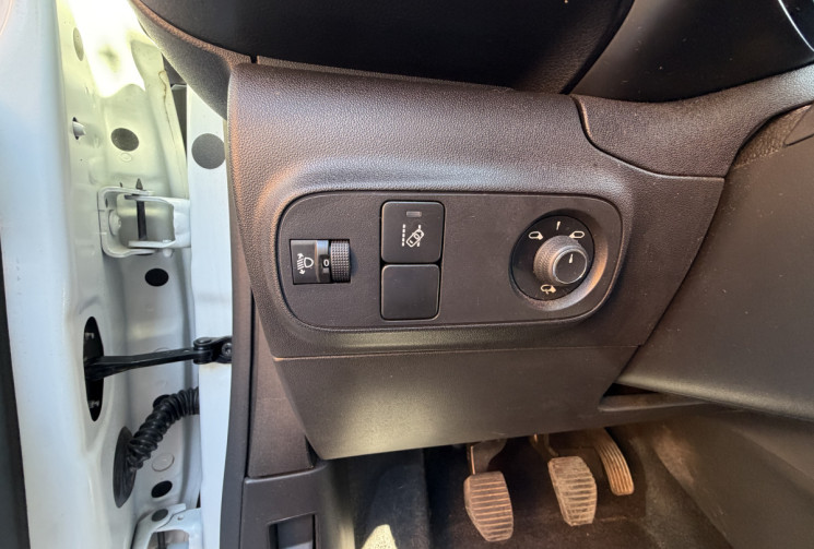 Citroën C3 PureTech 82ch Graphic S&S E6.d / courroie de distribution changée