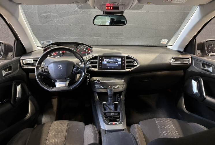 Peugeot 308 SW 1.6 120 ch Business Pack EAT6 / Boîte automatique / Distribution 2026