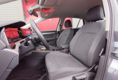 Volkswagen Golf VIII 1.0 e-TSi 110 S&S DSG7 Life Plus