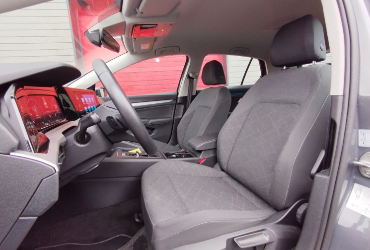 Volkswagen Golf VIII 1.0 e-TSi 110 S&S DSG7 Life Plus