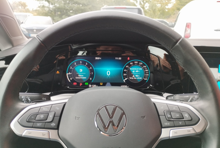 Volkswagen Golf VIII 1.0 e-TSi 110 S&S DSG7 Life Plus