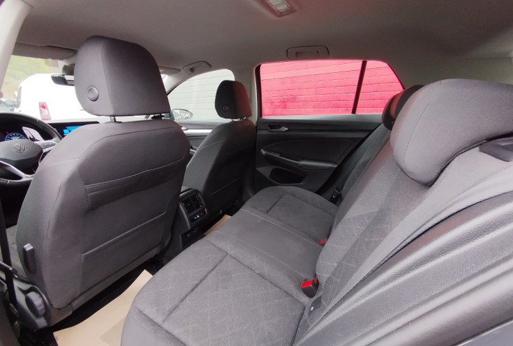 Volkswagen Golf VIII 1.0 e-TSi 110 S&S DSG7 Life Plus