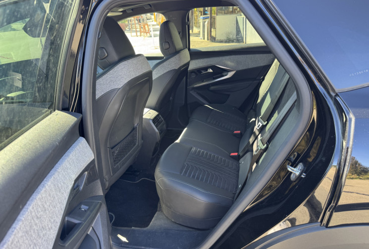 Peugeot 3008 1.2 Hybrid 136 cv Boîte auto GT hifi Focal, Alcantara