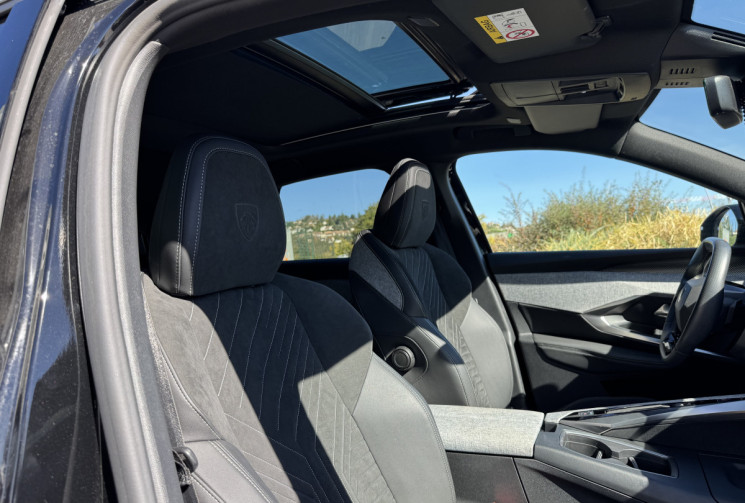 Peugeot 3008 1.2 Hybrid 136 cv Boîte auto GT hifi Focal, Alcantara