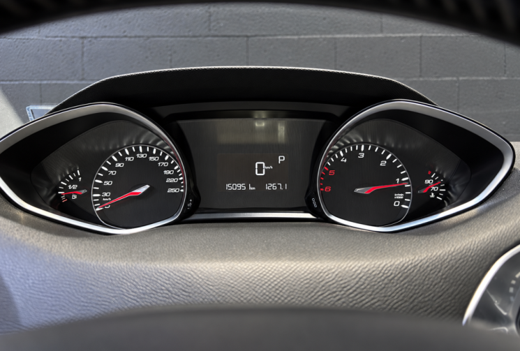 Peugeot 308 SW 1.6 120 ch Business Pack EAT6 / Boîte automatique / Distribution 2026