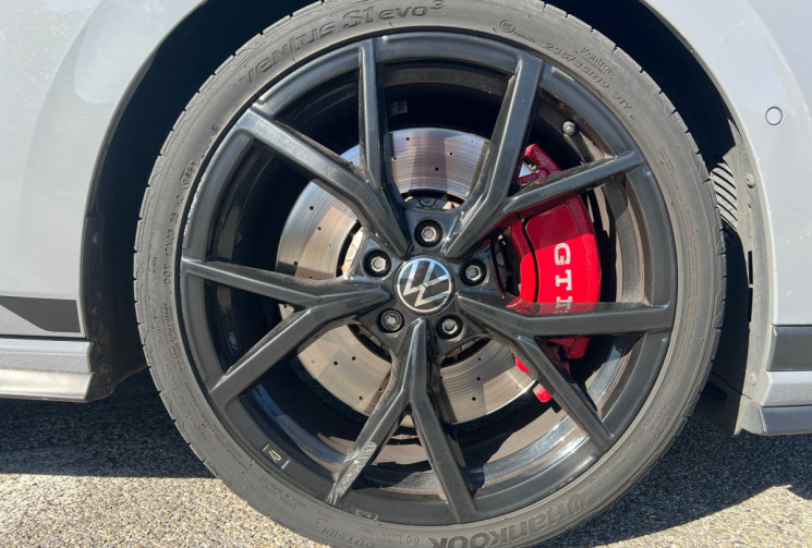 Volkswagen Golf 2.0 TSI 300ch GTI CLUBSPORT / Suivi complet 