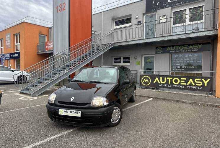 Renault Clio 1.4i 75ch