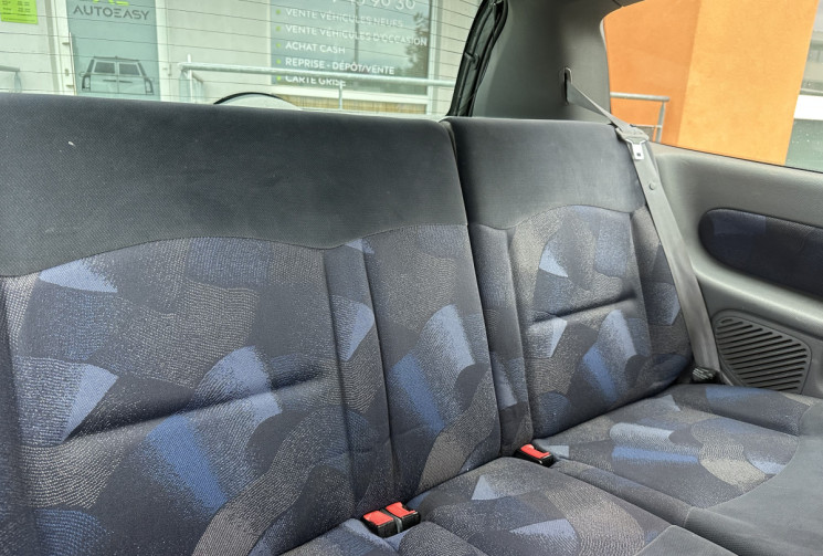 Renault Clio 1.4i 75ch