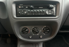 Renault Clio 1.4i 75ch