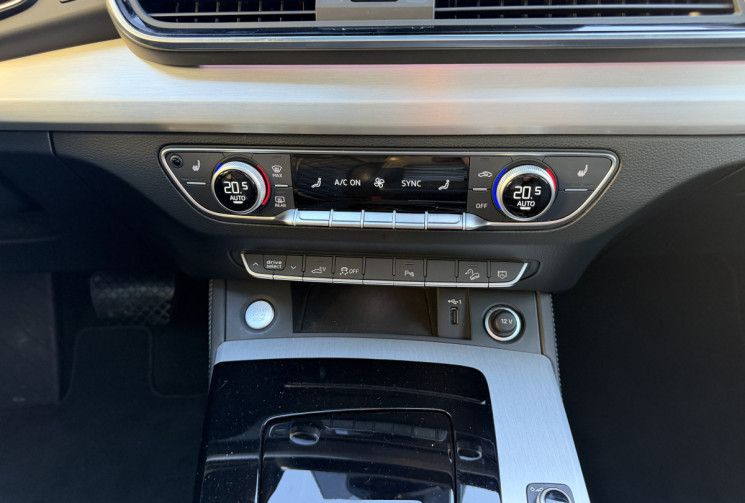 Audi Q5 55 TFSI e 367 ch S line quattro SOH 98% / suivi Audi / Toit / B&O / Attelage / 2e main