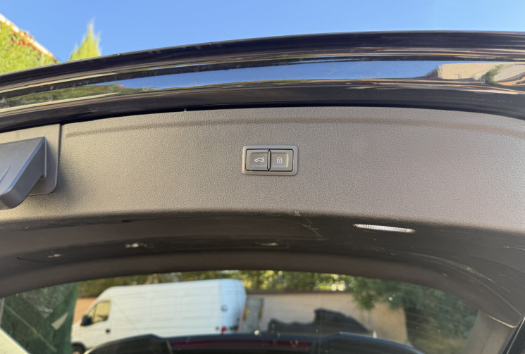 Audi Q5 55 TFSI e 367 ch S line quattro SOH 98% / suivi Audi / Toit / B&O / Attelage / 2e main