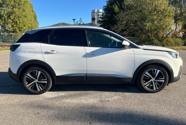 Peugeot 3008 2.0 Blue HDI 150 Allure Business / Suivi entretien complet