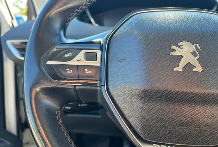 Peugeot 3008 2.0 BlueHDI 150 Allure Business / Suivi entretien complet