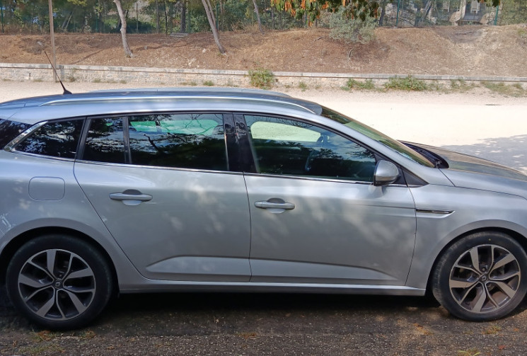 Renault Megane Estate  IV 4 - 1.2 TCe 130 ch - Intens - Suivi Renault - Radars AV/AR Camera 