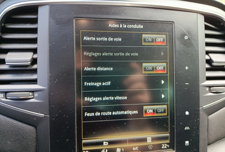 Renault Megane Estate  IV 4 - 1.2 TCe 130 ch - Intens - Suivi Renault - Radars AV/AR Camera 