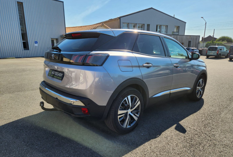 Peugeot 3008 1.5 130 / FINITION ALLURE / SUIVI PEUGEOT/BOITE AUTO/EXCELLENT ÉTAT / GARANTIE 12 MOIS