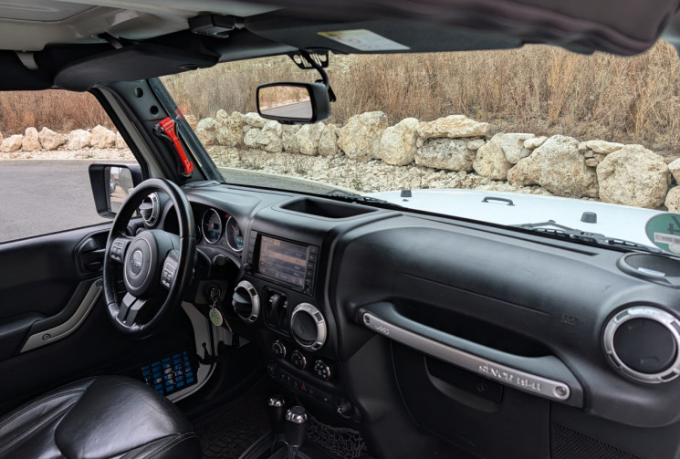 Jeep Wrangler 2.8 200 cv bva  sahara / hard top / galerie / gps / sono alpine