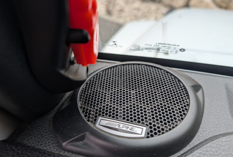 Jeep Wrangler 2.8 200 cv bva  sahara / hard top / galerie / gps / sono alpine