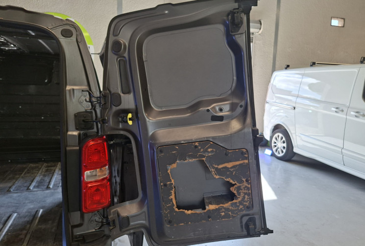 Citroën JUMPY  III M 2.0 177  L2 H1 EAT8 CABINE APPROFONDIE / ENTRETIEN A JOUR