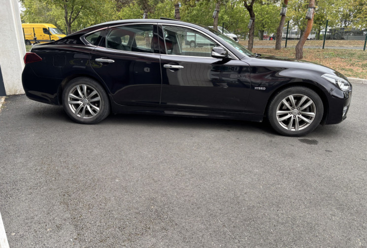  INFINITI Q70 3.5H V6 PREMIUM TECH