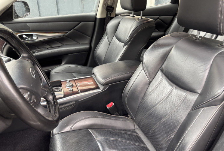  INFINITI Q70 3.5H V6 PREMIUM TECH