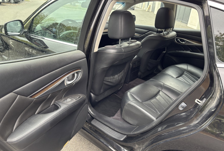  INFINITI Q70 3.5H V6 PREMIUM TECH