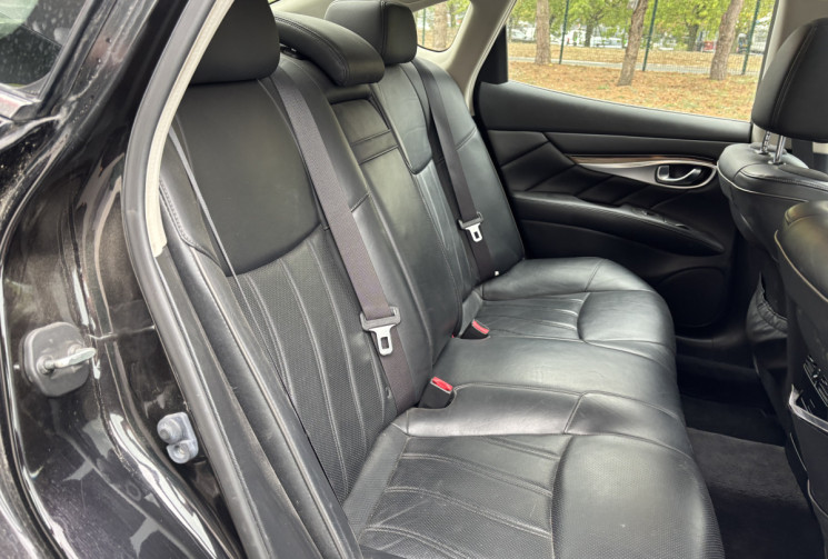  INFINITI Q70 3.5H V6 PREMIUM TECH
