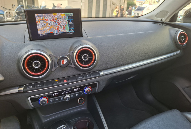 Audi A3 SPORTBACK 2.0 TDI 150 AMBITION LUXE toit ouvrant DISTRI OK