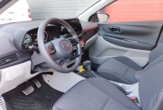 Hyundai BAYON 1.0 T-GDi 100 MildHybrid 48V DCT-7 Créative / Entretien Hyundai / Attelage amovible