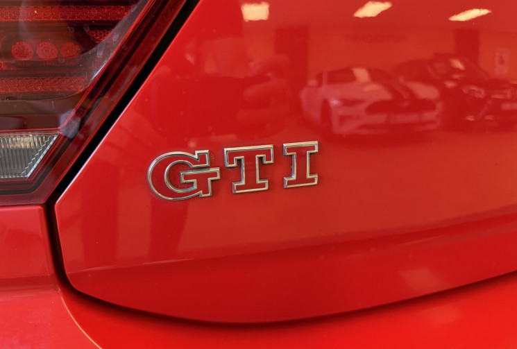 Volkswagen Polo GTI 2.0 TFSI DSG6 200 GTI / SUIVI D'ENTRETIEN COMPLET / INTERIEUR CUIR / ALCANTARA
