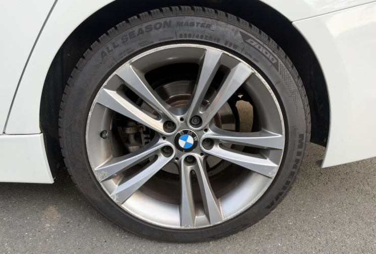 BMW Série 3 (F30) 320D 184 SPORT