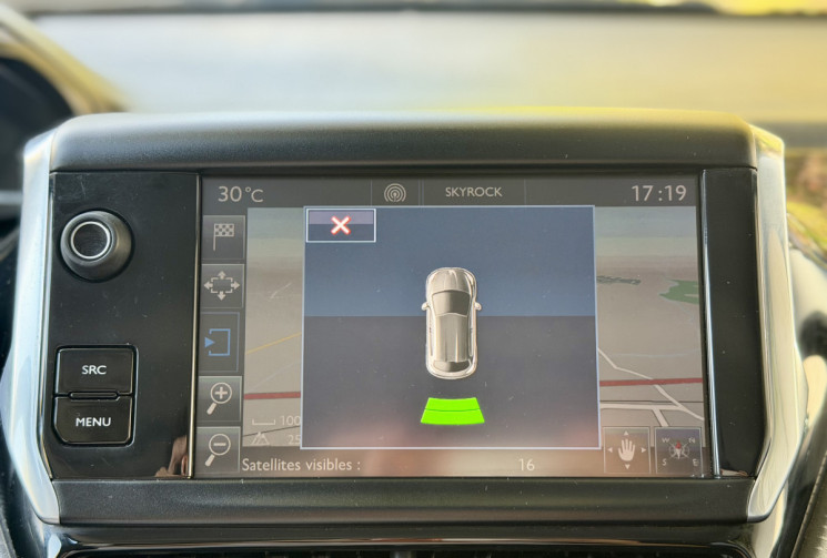 Peugeot 208 1.2 THP Allure 110 cv / 35 500 km / FULL Entretien PEUGEOT / Radar de recul