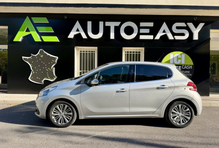 Peugeot 208 1.2 THP Allure 110 cv / 35 500 km / FULL Entretien PEUGEOT / Radar de recul