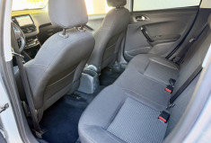 Peugeot 208 1.2 THP Allure 110 cv / 35 500 km / FULL Entretien PEUGEOT / Radar de recul