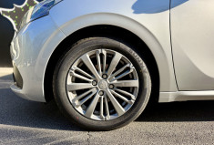 Peugeot 208 1.2 THP Allure 110 cv / 35 500 km / FULL Entretien PEUGEOT / Radar de recul